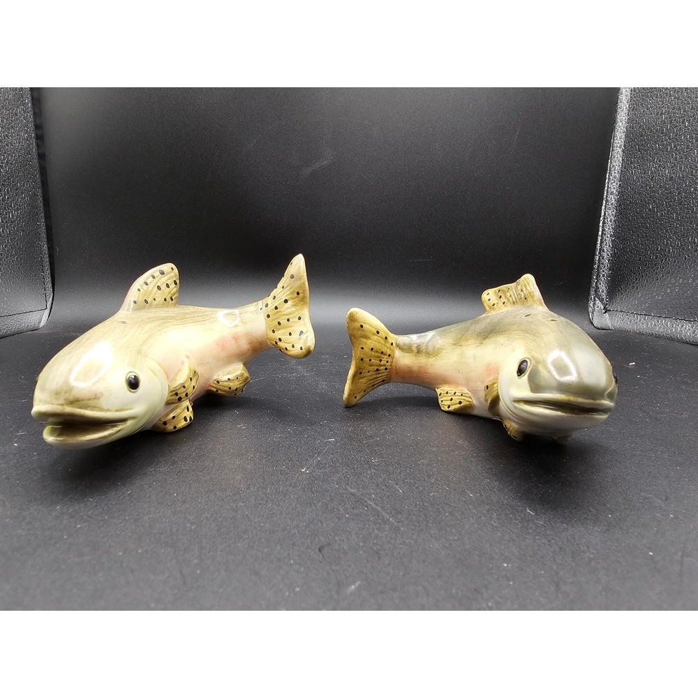 Sakura Hand Painted Ceramic Trout Fish Salt and Pepper Shaker Set Cabin Decor